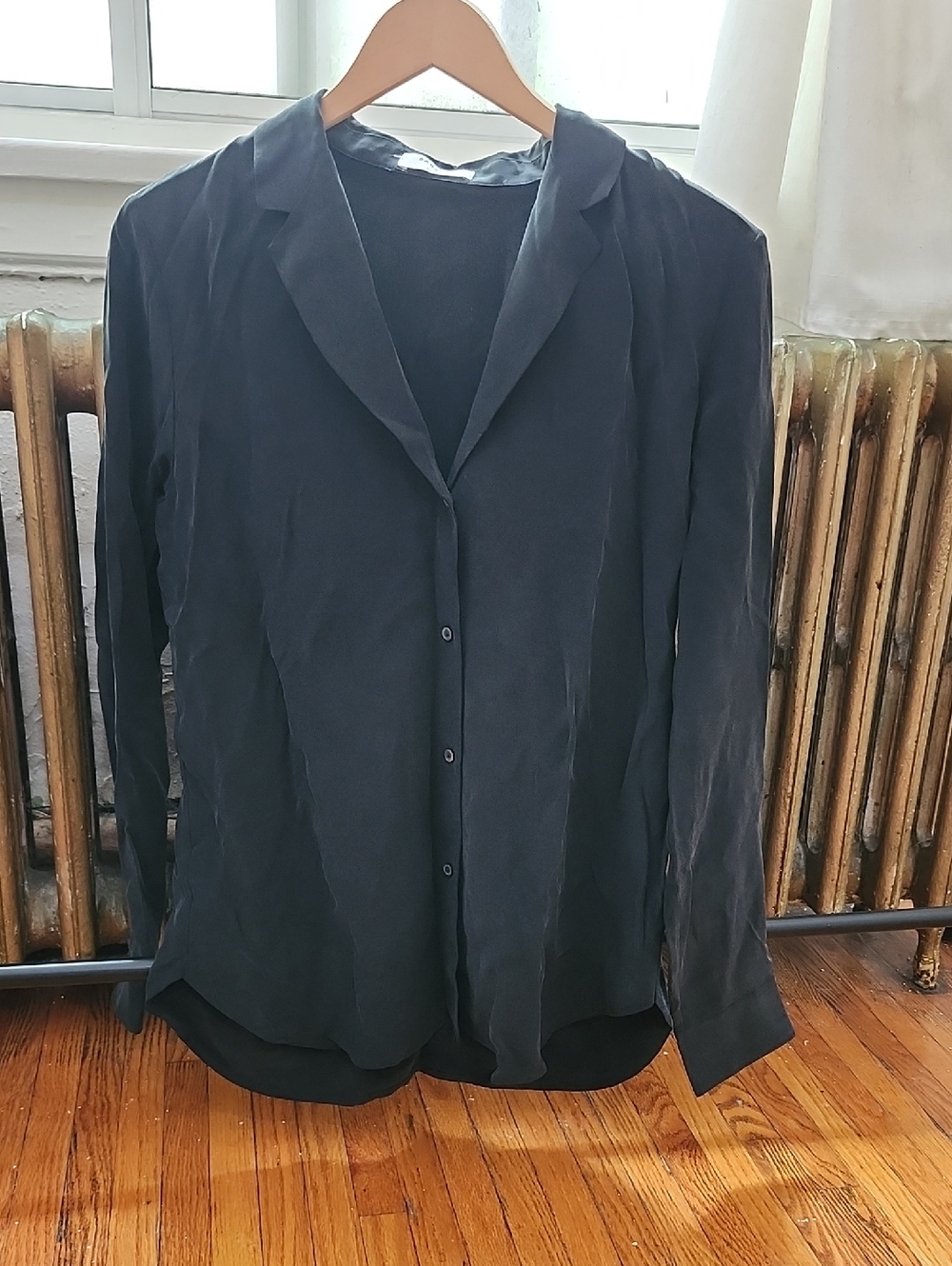 Black Aritzia Babaton 100% Button Up Blouse Shirt NWOT